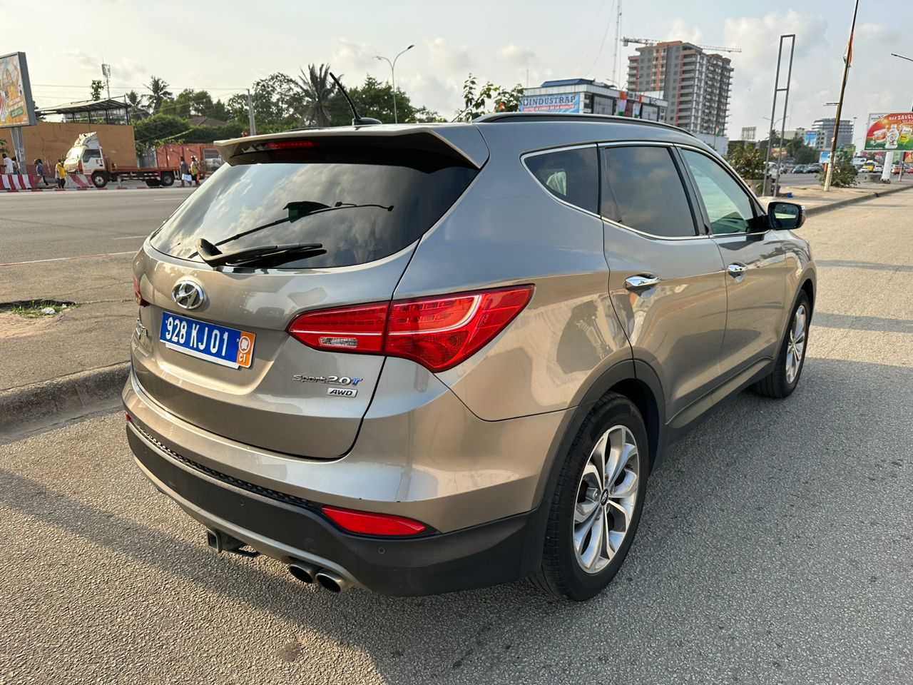Hyundai Santafe Limited Sport