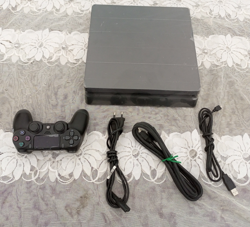 CONSOLES PLAYSTATION 4 CRAQUER