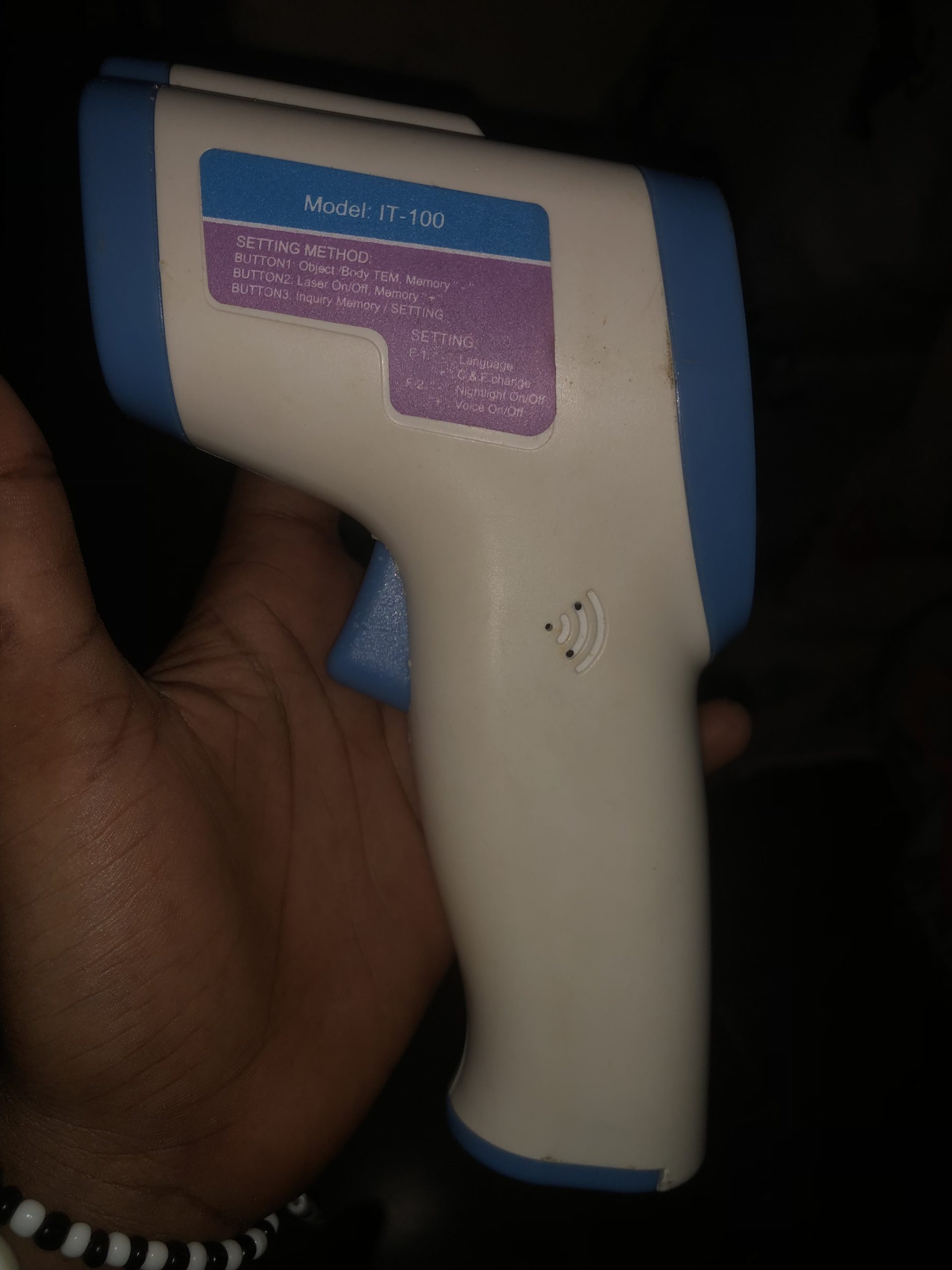 Thermomètre frontal