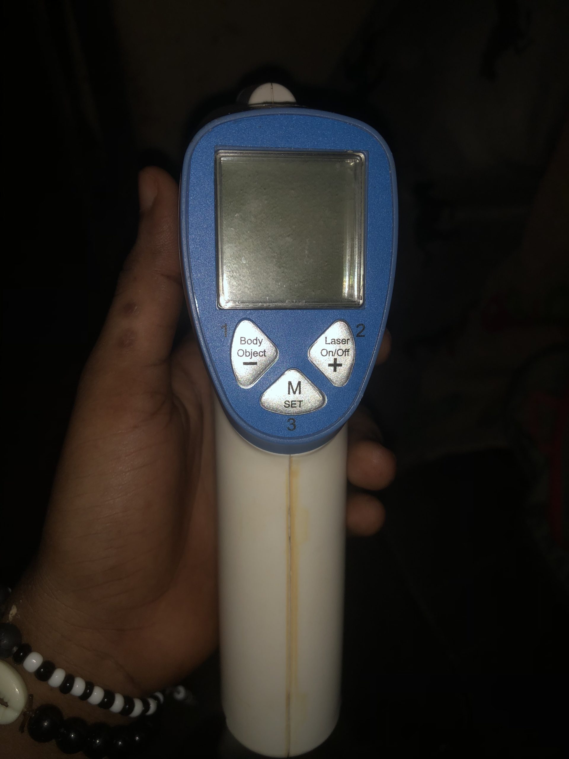 Thermomètre frontal