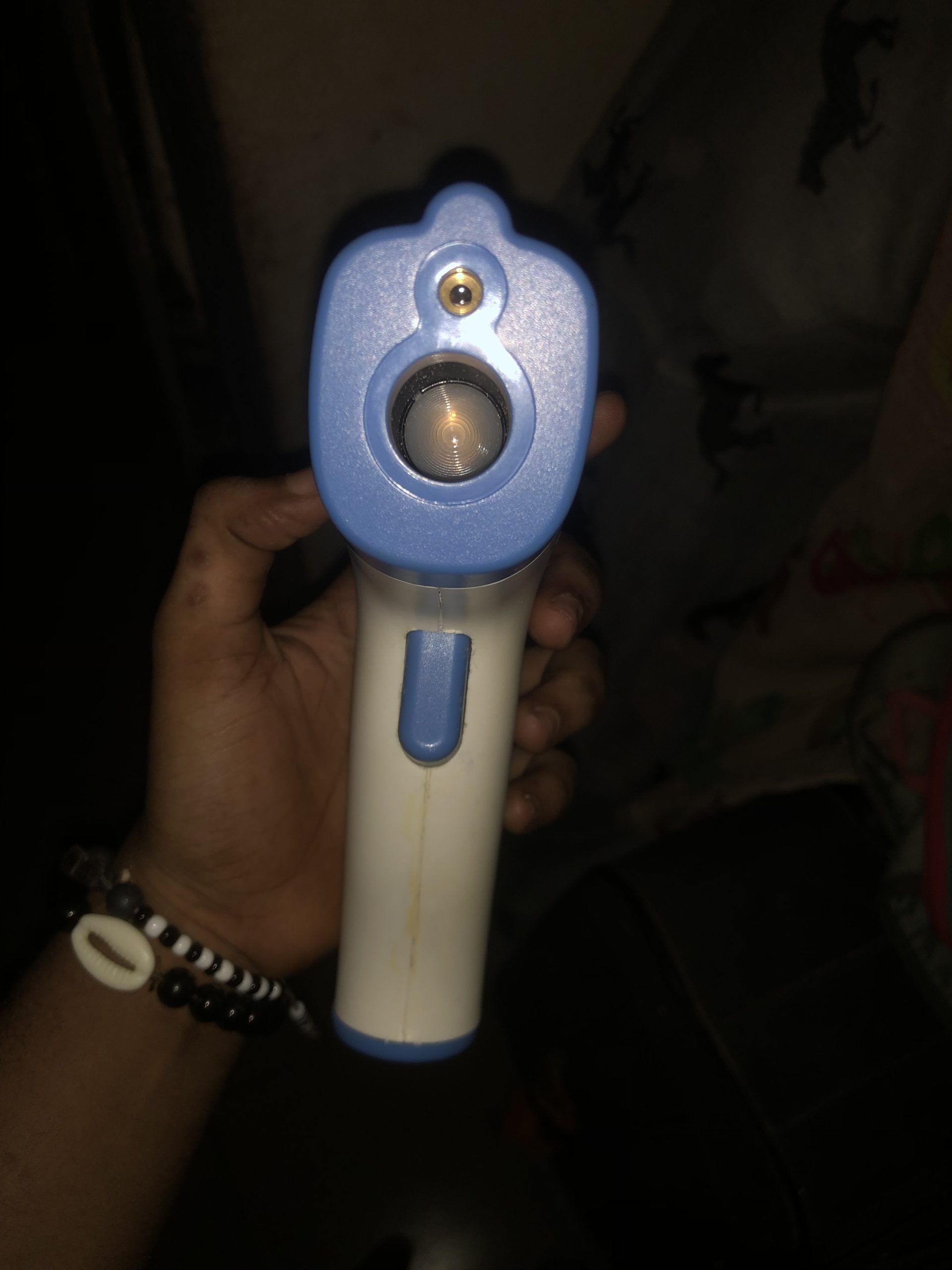 Thermomètre frontal