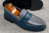 Paires chaussures mocassins
