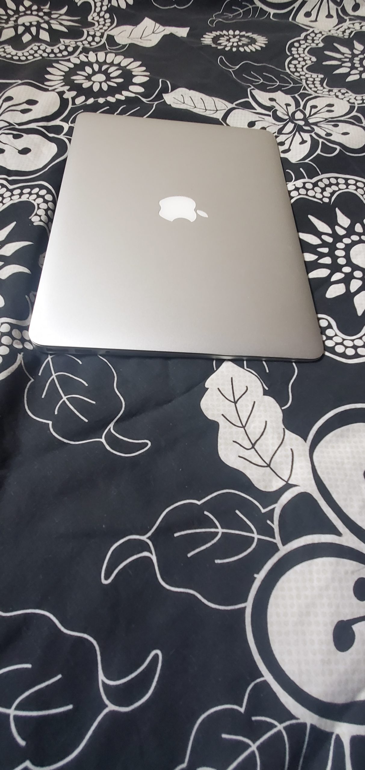 Macbook air 2017 quasi neuf