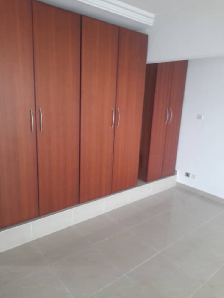 Villa 5p+ piscine à louer Angré 8è tranche