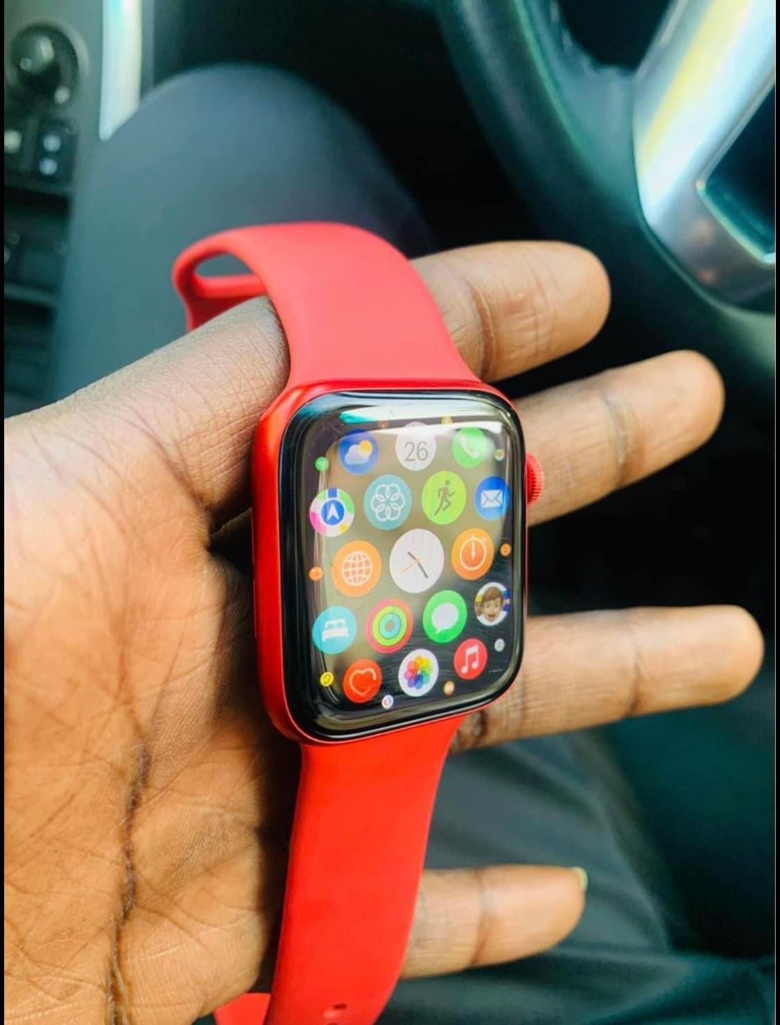 Apple Watch serie 7.45mm Original dans carton