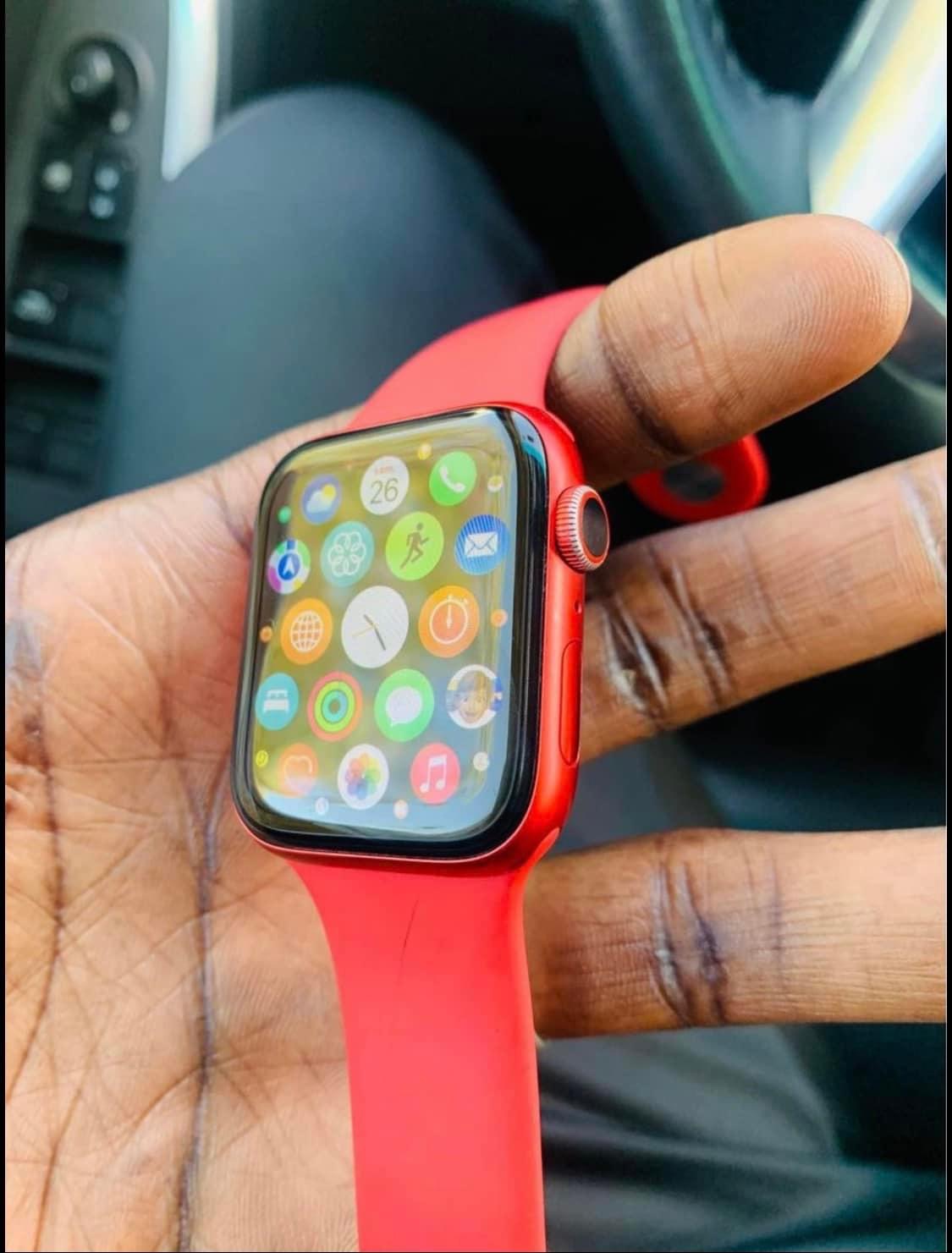 Apple Watch serie 7.45mm Original dans carton