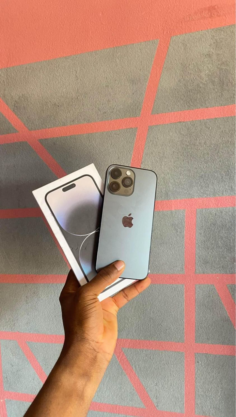 iPhone 14 pro Max 512GB original dans carton