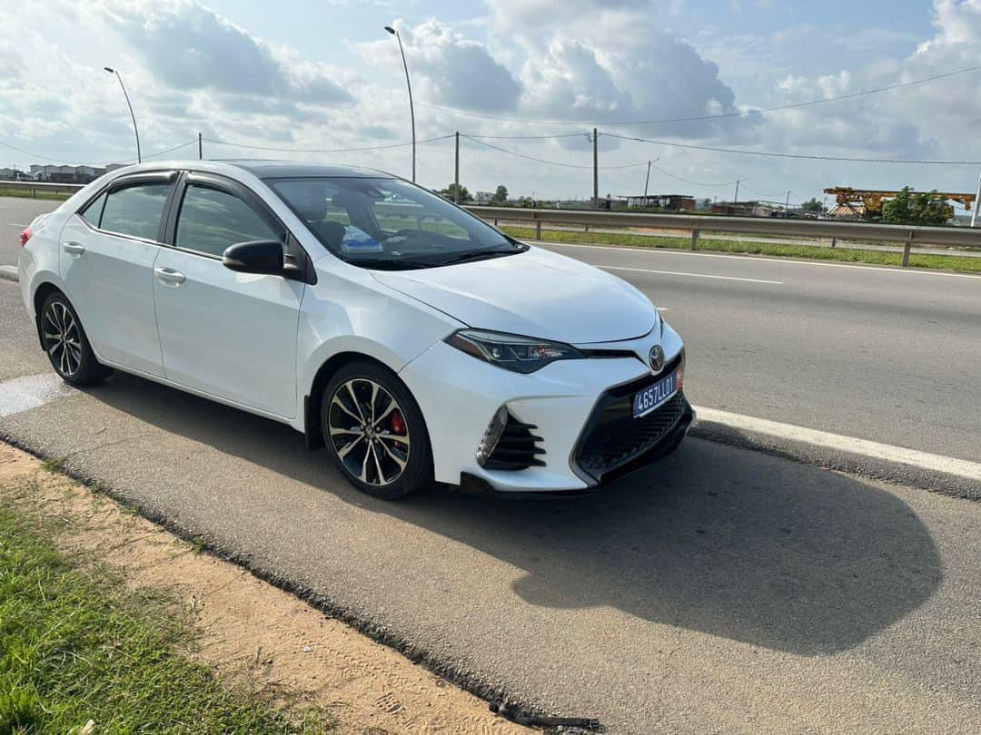 Toyota XSE SPORT FULL OPTION