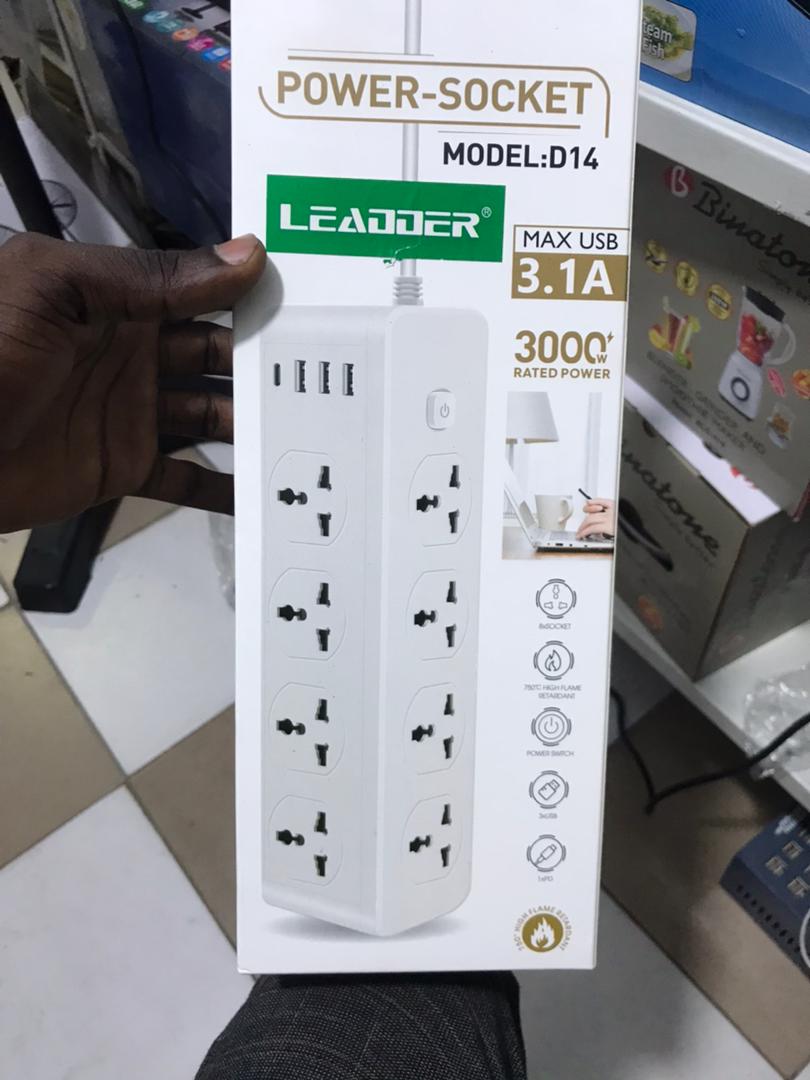 Multiprise 2 en 1 Leadder 8 prises/ 3 ports usb/ type C