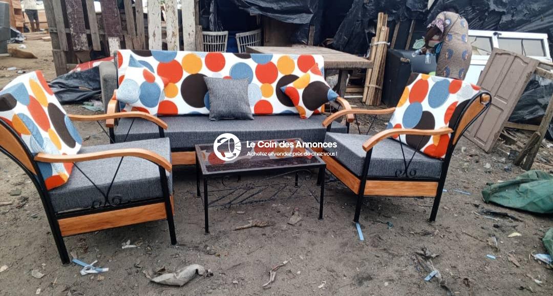 Solide💪Durable🦾 confortable🛌 élégant🥰 facile à déplacer pour le nettoyage du sol et hygiénique