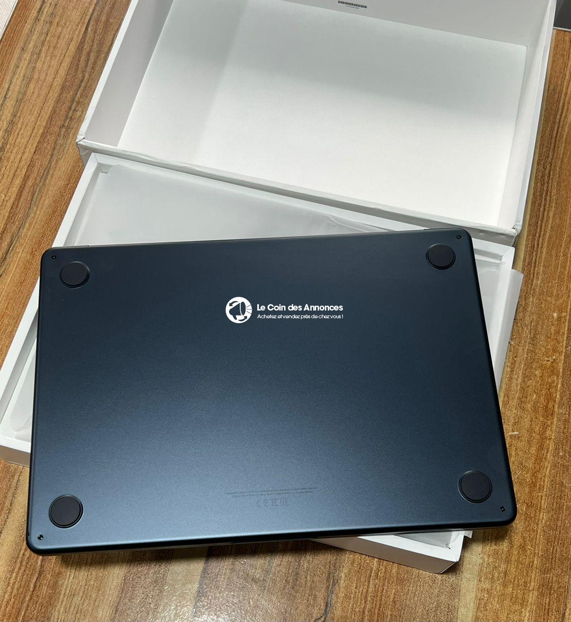 PC MacBook Air M2 2022