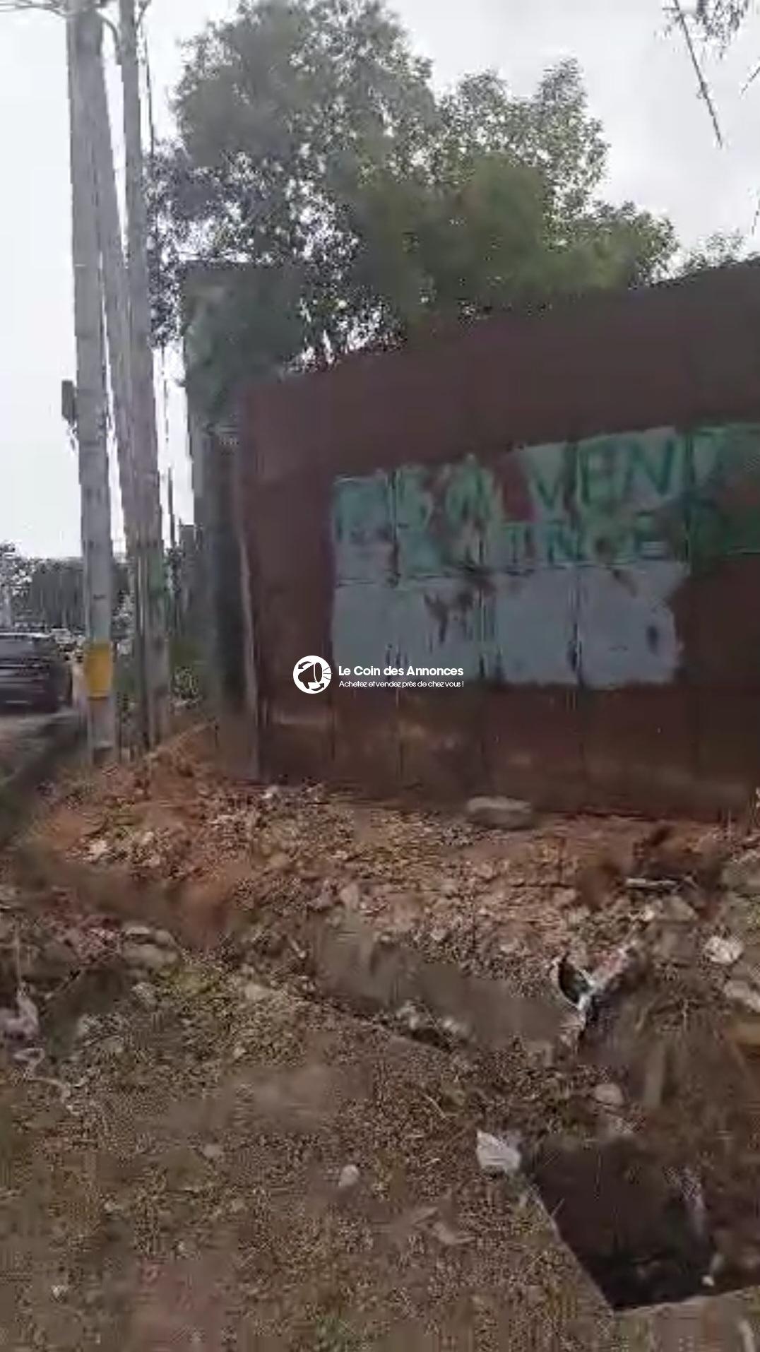 Terrain nu à vendre