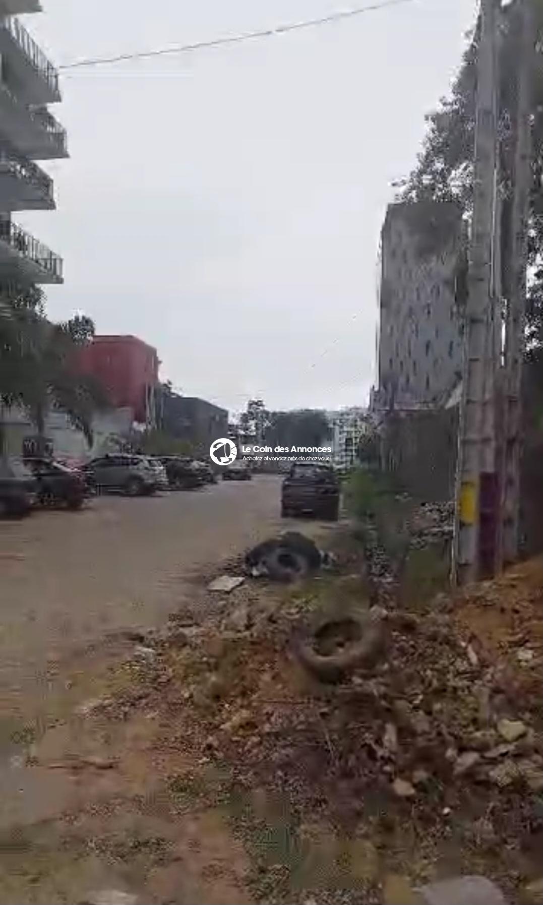 Terrain nu à vendre