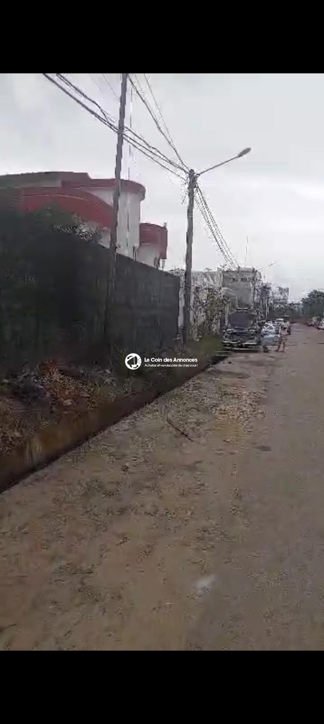 Terrain nu à vendre