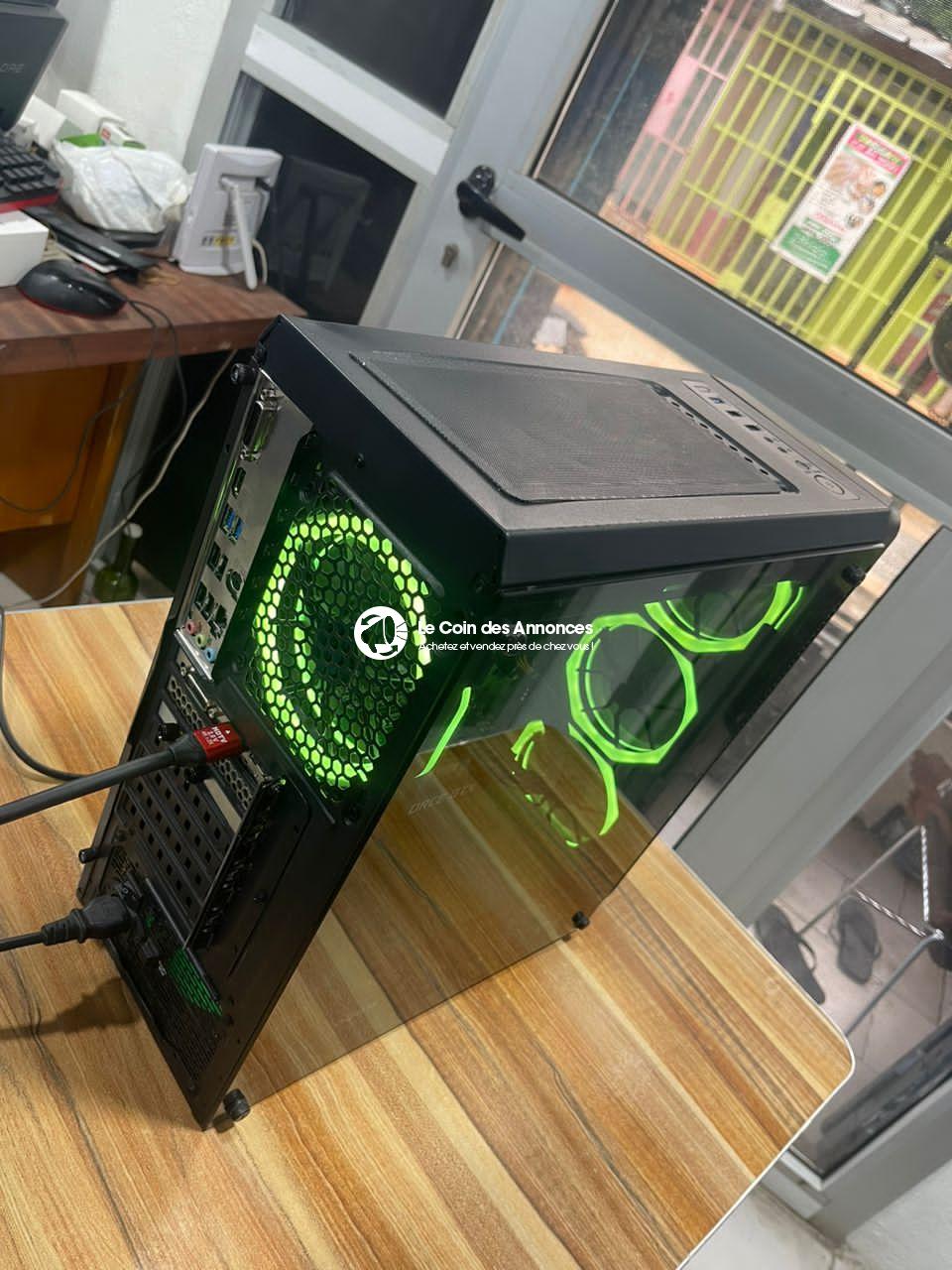 UC Gamers, Programmeurs, Architecture, Multimédia,MSI 7C89 Core i5 10th