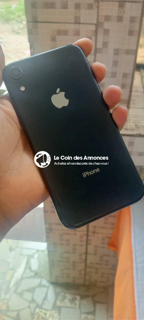 Iphone XR noire 64.GB