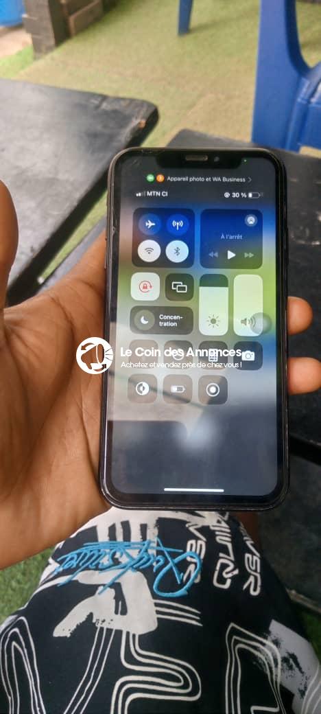 Iphone XR noire 64.GB