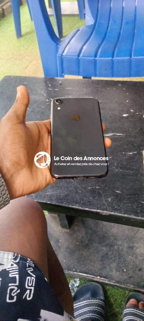 Iphone XR noire 64.GB