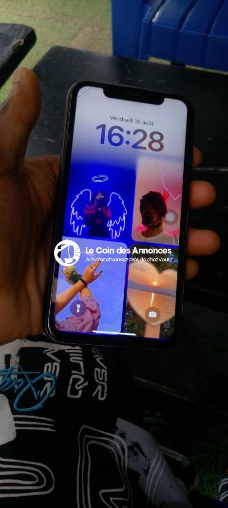 Iphone XR noire 64.GB