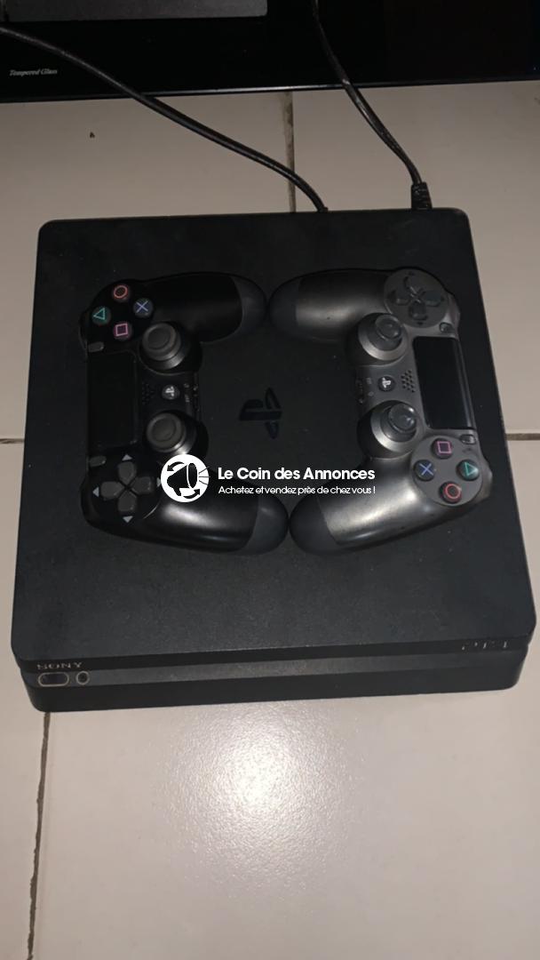 PS4 SLIM