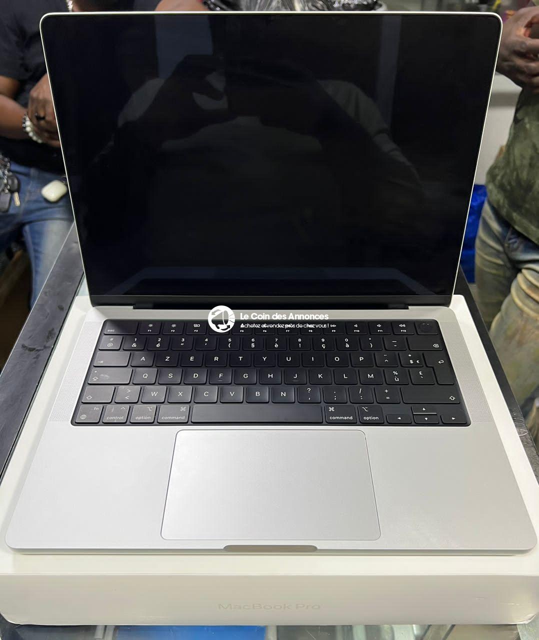 PC MacBook Pro M3 (Retina 14 pouce 2023)