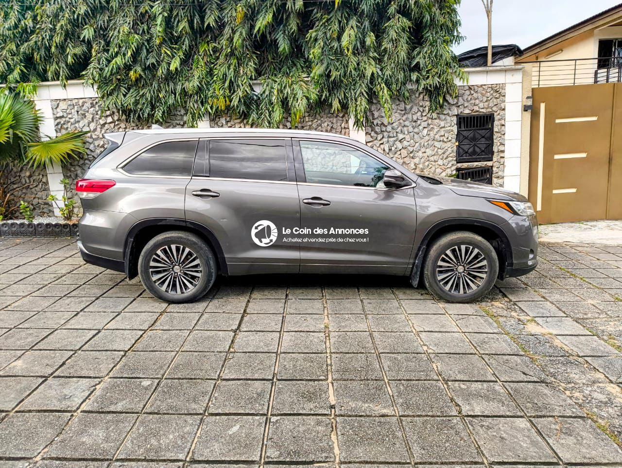 TOYOTA HIGHLANDER XLE 2018