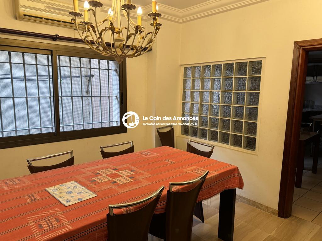 VILLA FONCTIONNELLE A VENDRE /DEUX PLATEAUX LES PERLES