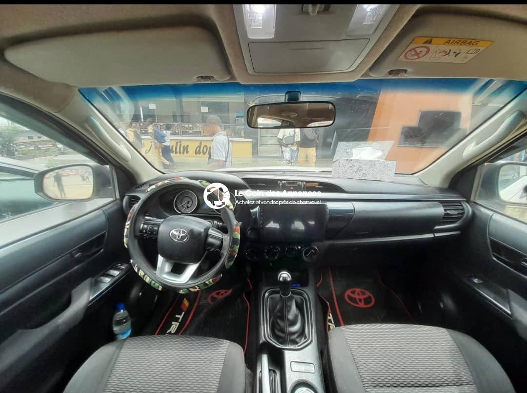 TOYOTA Hilux Année 2017