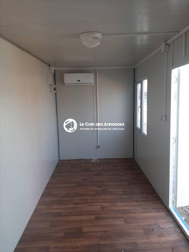 Local commercial préfabriqué