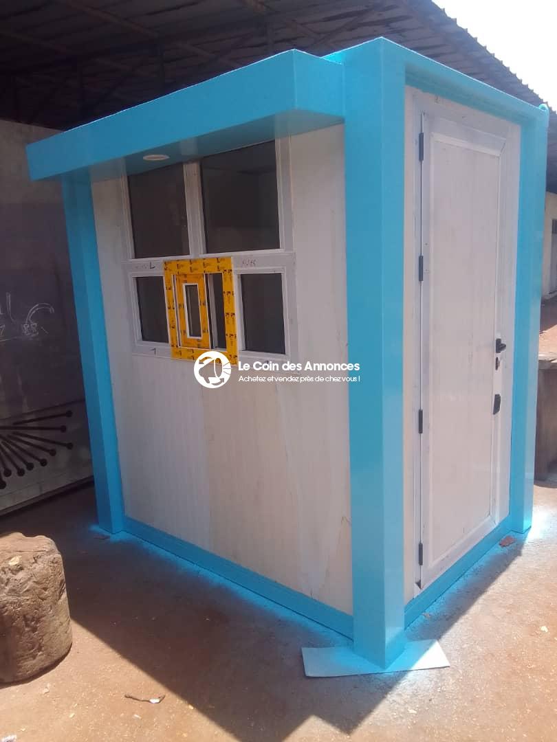 Local commercial préfabriqué