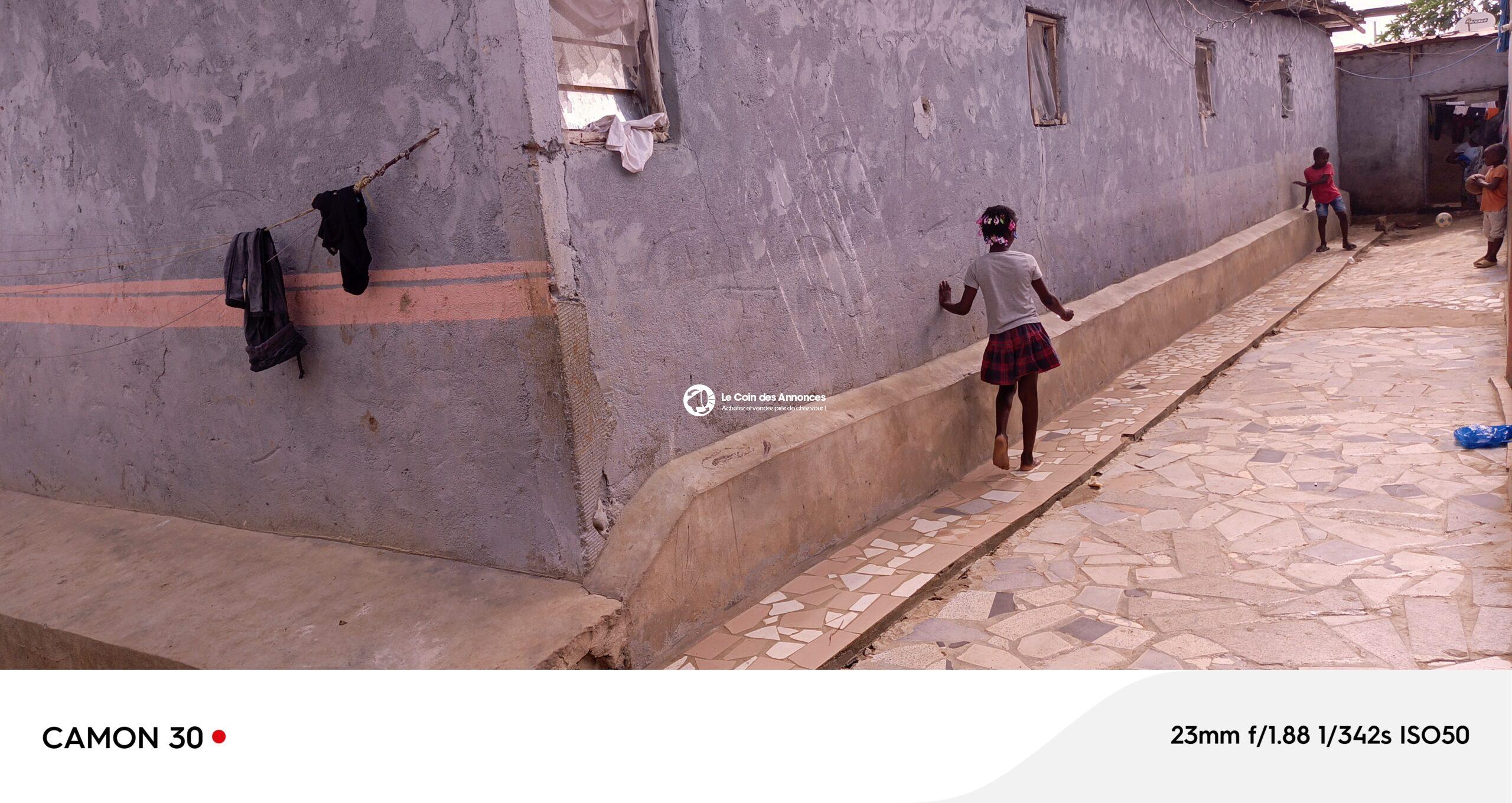 Cour commerciale de 9 studios américains à vendre