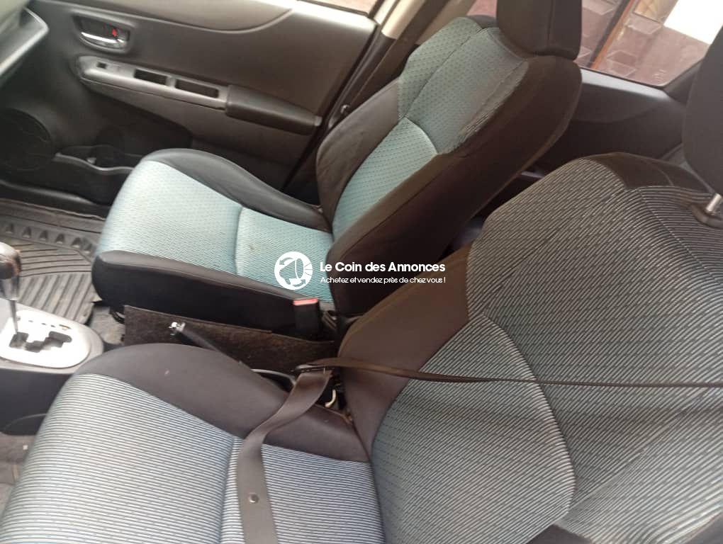 Toyota yaris vitz 2012